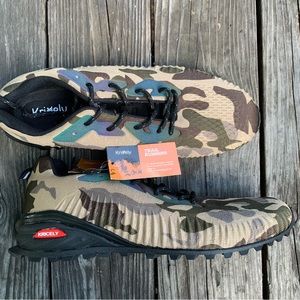 Kricely camouflage trail running outdoors shoes- 11 NWT